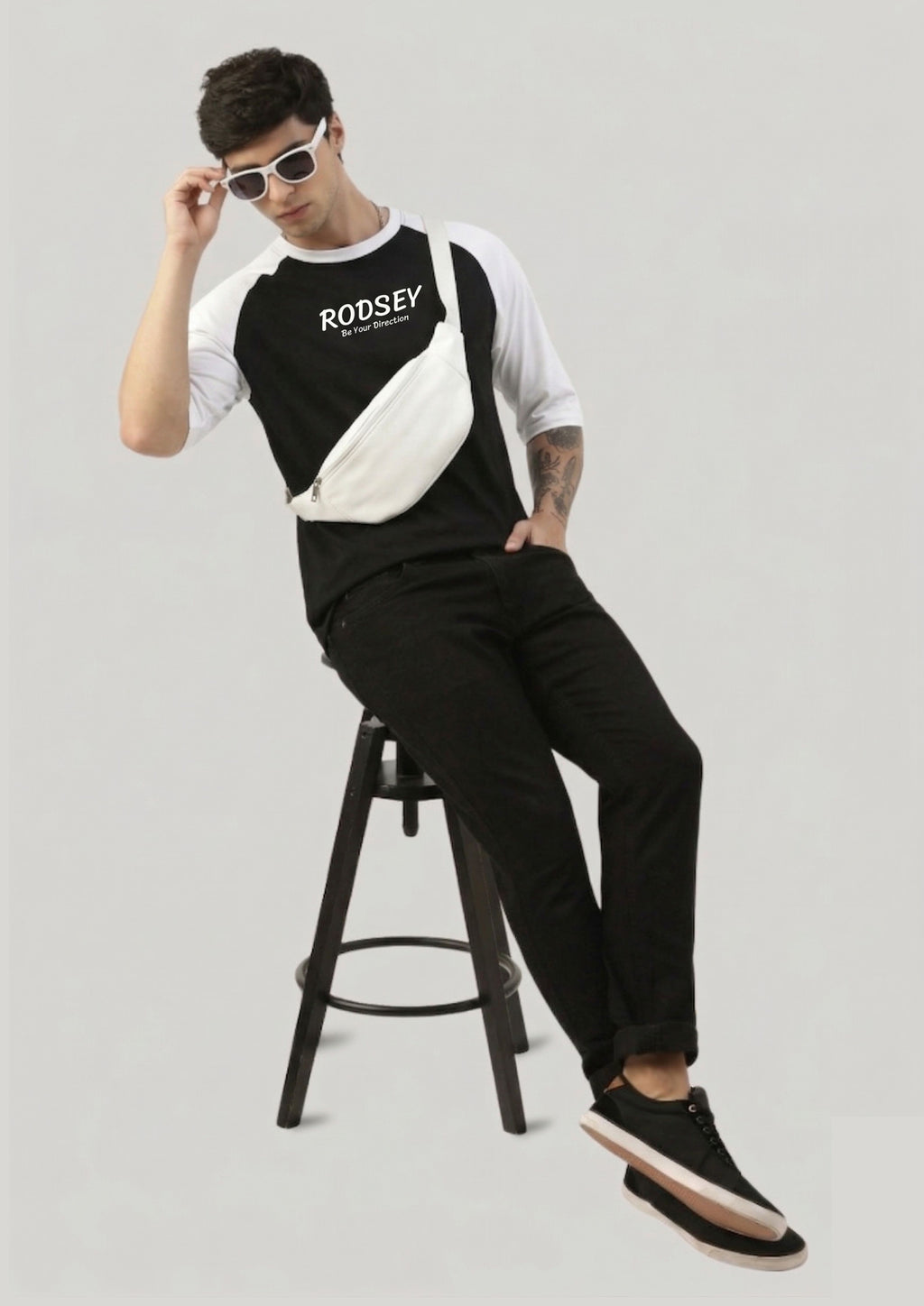 Men's Oversized Raglan T-Shirt (Black)